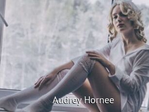 Audrey_Hornee
