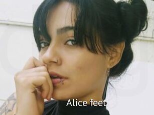 Alice_feet