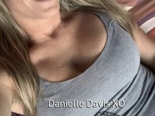 Danielle_Davis_XO