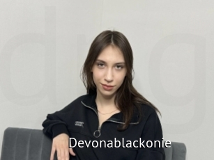Devonablackonie