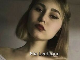 Mia_Leeblond