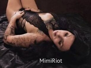 Mimi_Riot