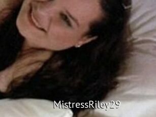 MistressRiley29