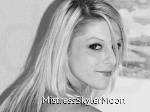 MistressSkylerMoon