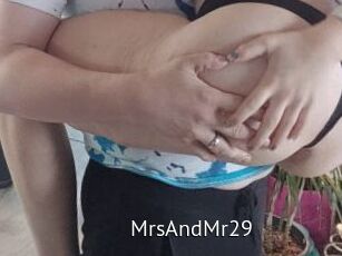 MrsAndMr29
