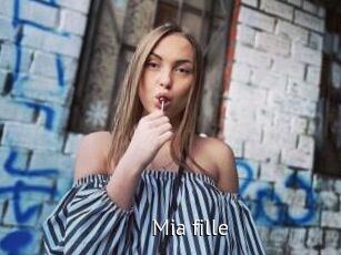 Mia_fille