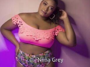 Niina_Grey