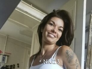 Niki23